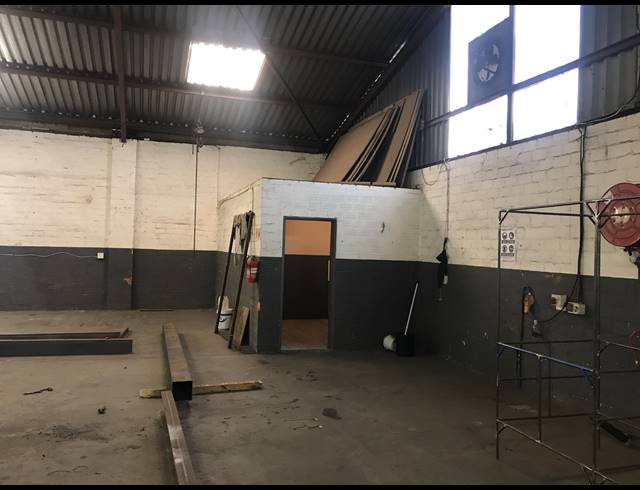 435M² FACTORY TO LET IN STIKLAND INDUSTRIAL